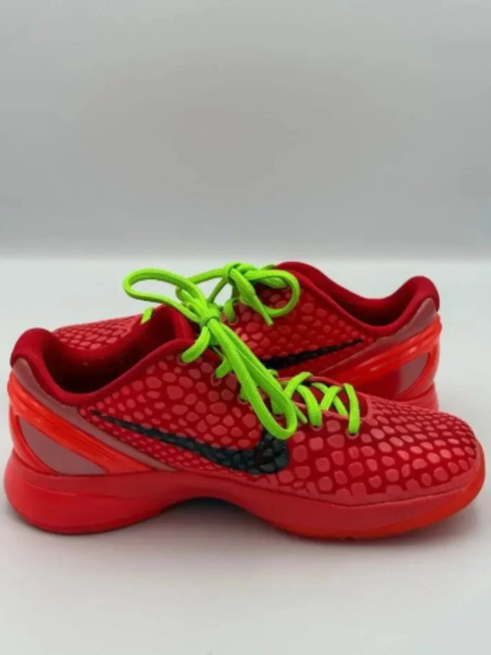 Nike stunning red‑toned